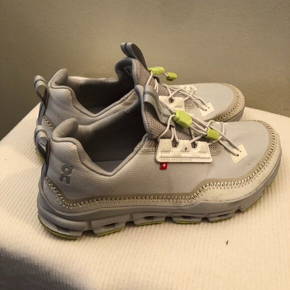 ON RUNNING Cloudaway Ice Glacier Trainers Women's 8 - Picture 7 of 8